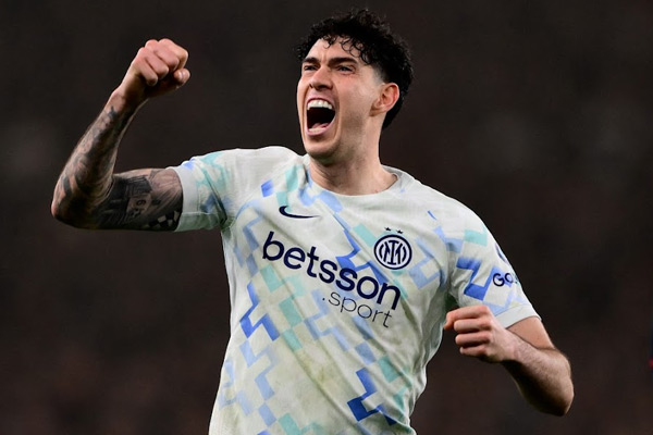 อเลสซานโดร บาสโตนี่