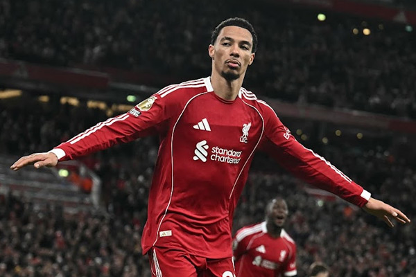 ฮูโก้ เอกิติเก้