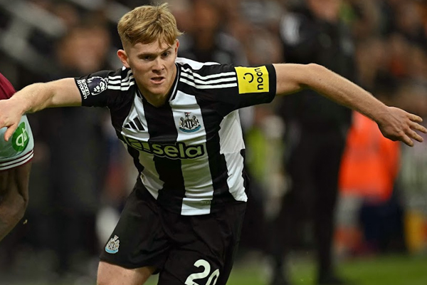 ลูอิส ฮอลล์