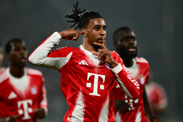 ไมเคิล โอลิเซ่