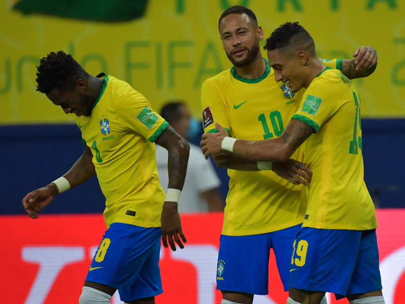 ฟุตบอลโลก 2022 รอบคัดเลือก : บราซิล 4-1 อุรุกวัย