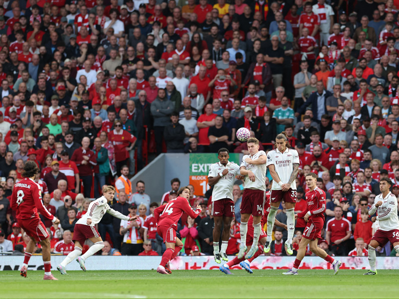 พรีเมียร์ลีก อังกฤษ : ลิเวอร์พูล 1-0 อาร์เซน่อล 
