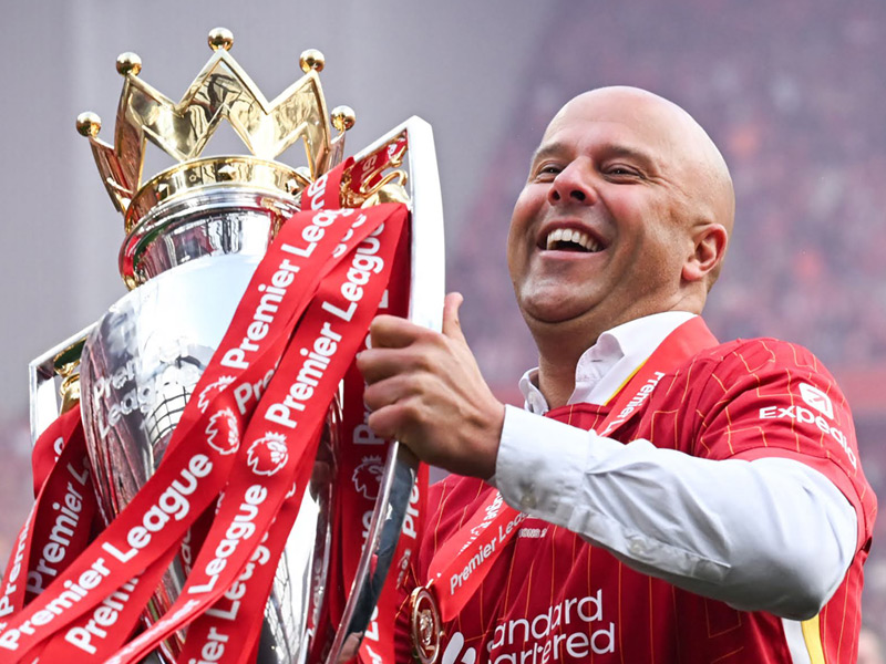 ตำนานเชื่อมีเพียง 2 ทีมที่ดีพอแย่งแชมป์ พรีเมียร์ลีก กับ ลิเวอร์พูล
