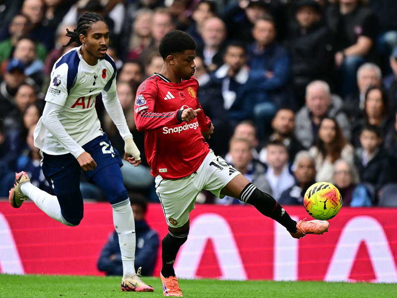 พรีเมียร์ลีก อังกฤษ : สเปอร์ส 2-2 แมนยู