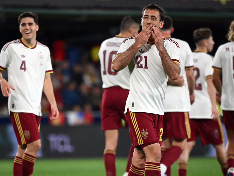 ฟุตบอลกระชับมิตร : สเปน 3-0 เซอร์เบีย