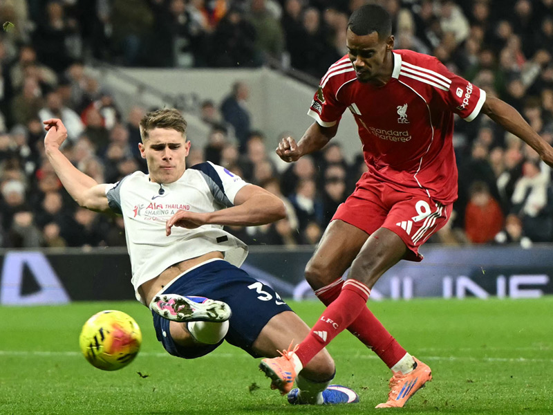 พรีเมียร์ลีก อังกฤษ : สเปอร์ส 1-2 ลิเวอร์พูล