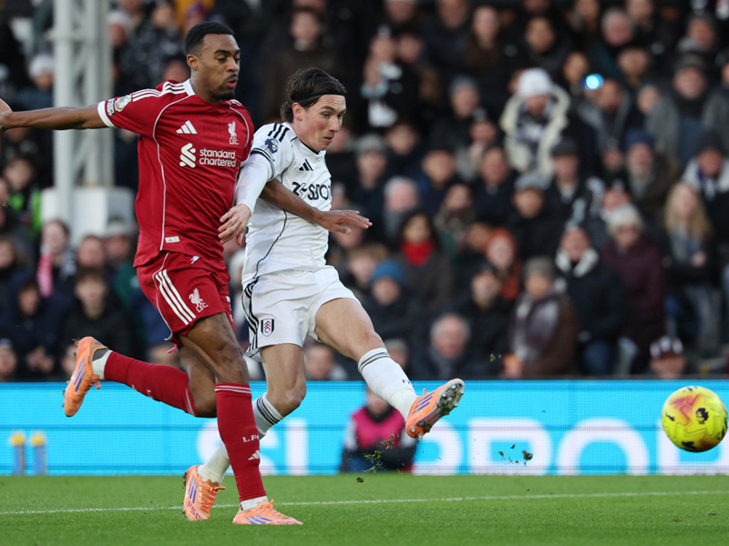 พรีเมียร์ลีก อังกฤษ : ฟูแล่ม 2-2 ลิเวอร์พูล