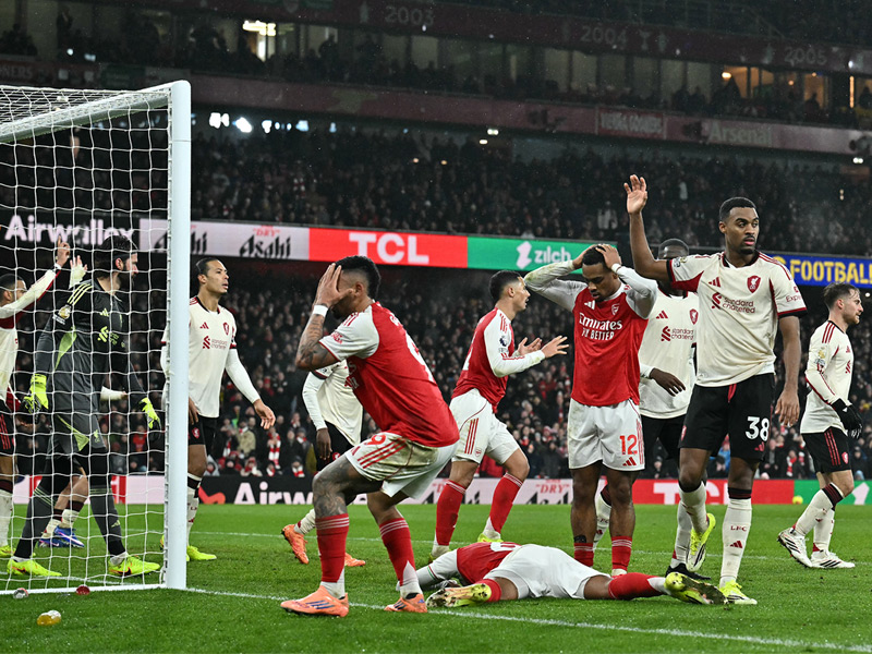 พรีเมียร์ลีก อังกฤษ : อาร์เซน่อล 0-0 ลิเวอร์พูล