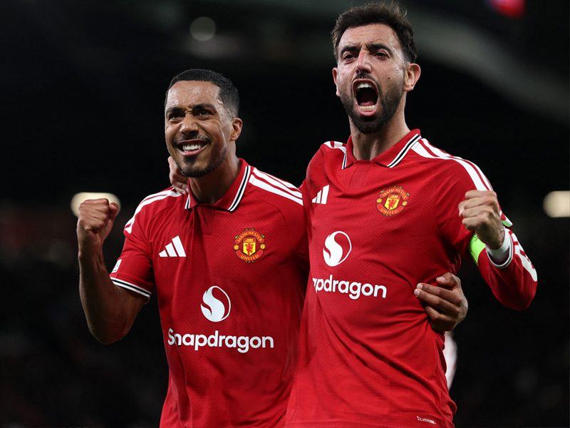 ยูฟ่า แชมเปี้ยนส์ ลีก : แมนยู 4-0 ซาบาห์