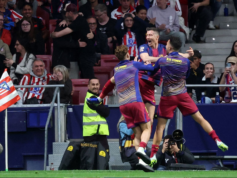 ลา ลีกา สเปน : แอต.มาดริด 1-2 บาร์เซโลน่า