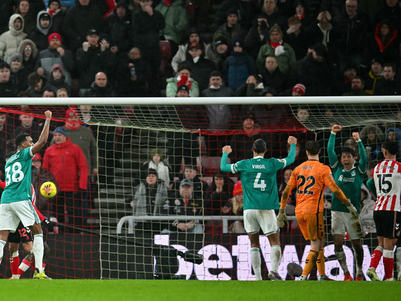 พรีเมียร์ลีก อังกฤษ : ซันเดอร์แลนด์ 0-1 ลิเวอร์พูล