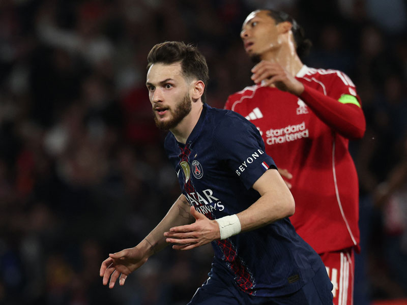 ยูฟ่า แชมเปี้ยนส์ ลีก : เปแอสเช 2-0 ลิเวอร์พูล