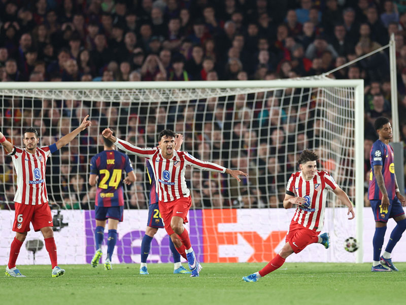 ยูฟ่า แชมเปี้ยนส์ ลีก : บาร์เซโลน่า 0-2 แอต.มาดริด