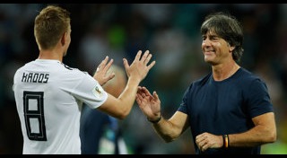 โทนี่ โครส