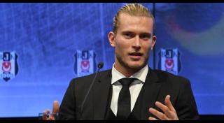 ลอริส คาริอุส