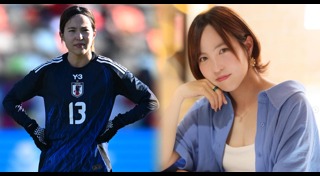 นักฟุตบอลหญิง