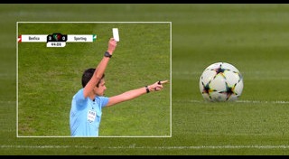 นักฟุตบอลหญิง